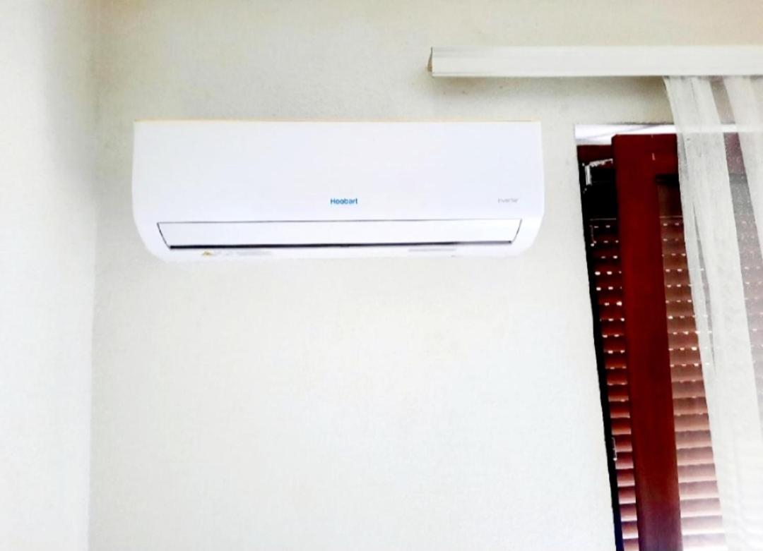 Bus Station Hostel Peje Ngoại thất bức ảnh